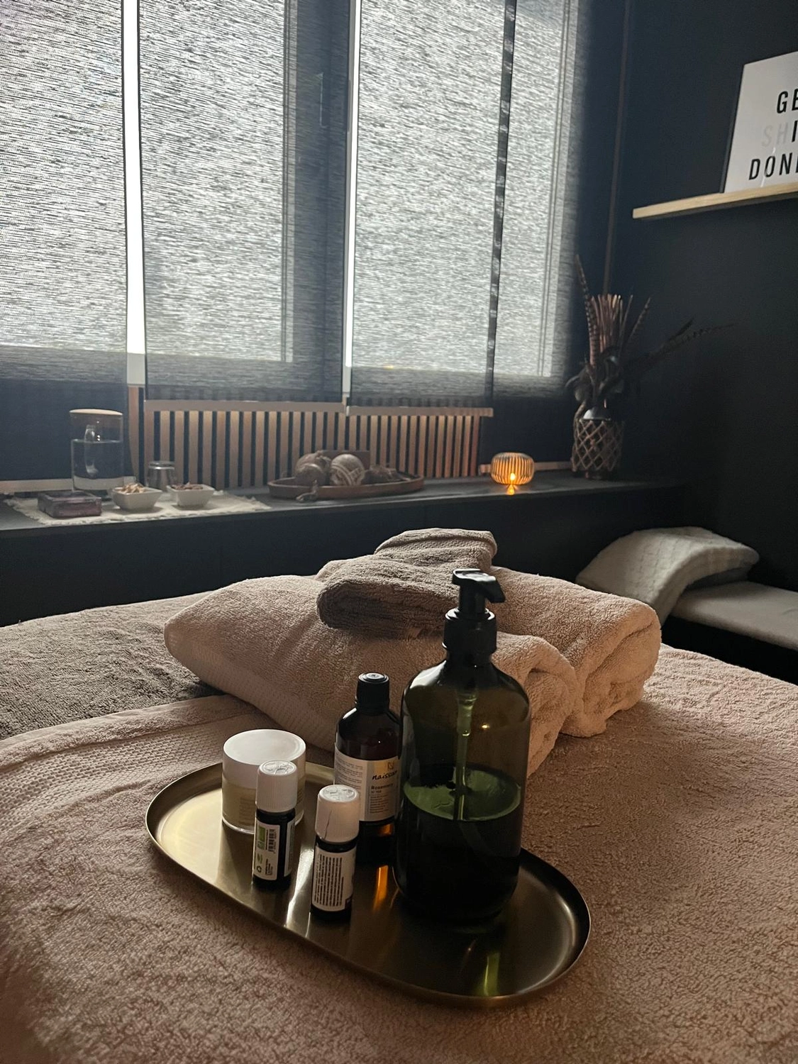 HeilOase - heile von innen - ​​Klassische Massage , Massageöle und Handtücher